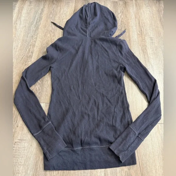 American Eagle Y2K fitted Henley hoodie - Picture 2 of 4